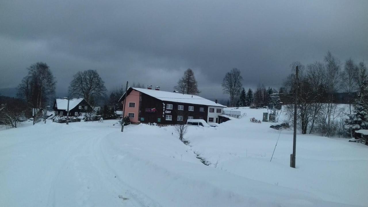 Hacienda Cert Kořenov Екстериор снимка