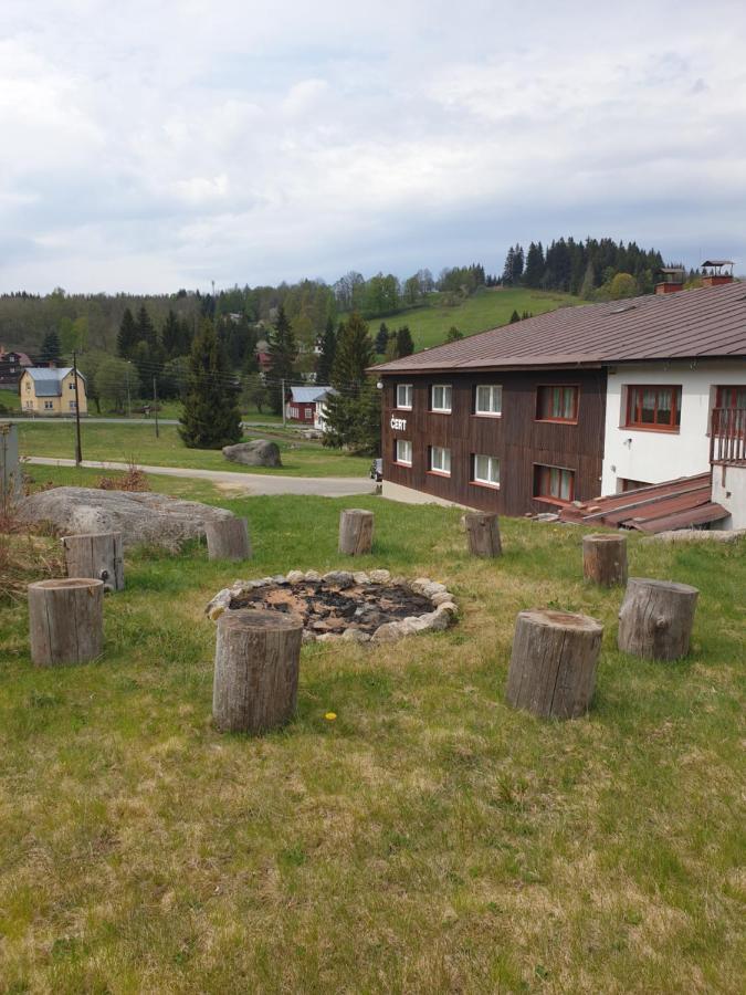 Hacienda Cert Kořenov Екстериор снимка