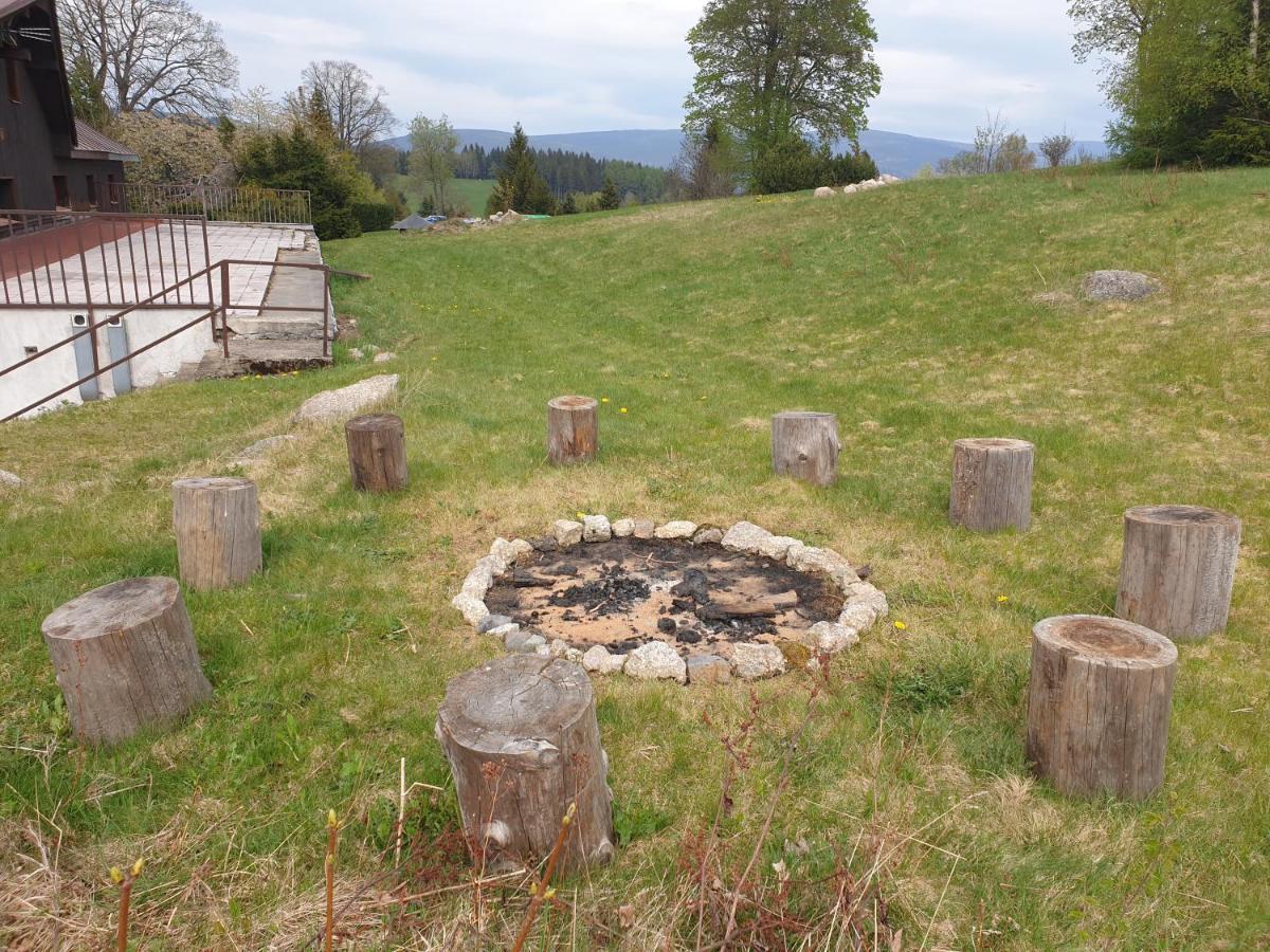 Hacienda Cert Kořenov Екстериор снимка